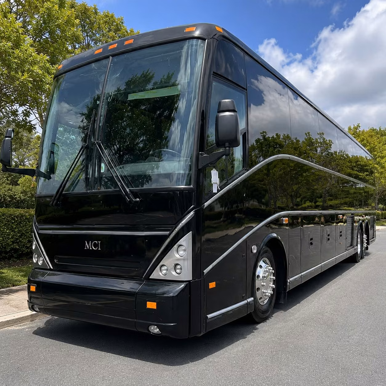 conference and convention shuttle bus rentals in chandler